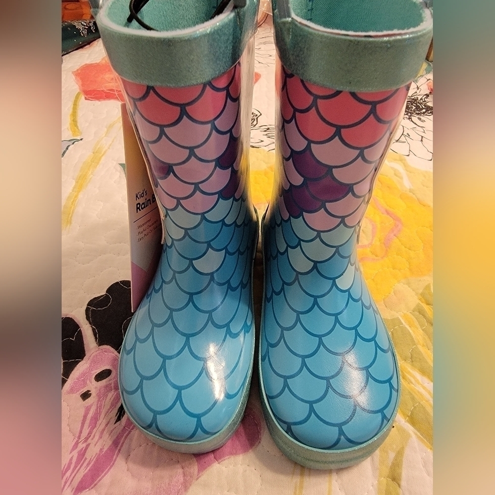 NWT Girls Mermaid Rain Boots